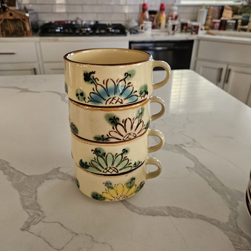 Set of Vintage MCM Pair Tundra Stoneware Sunflower Soup/Chili Mug (4)